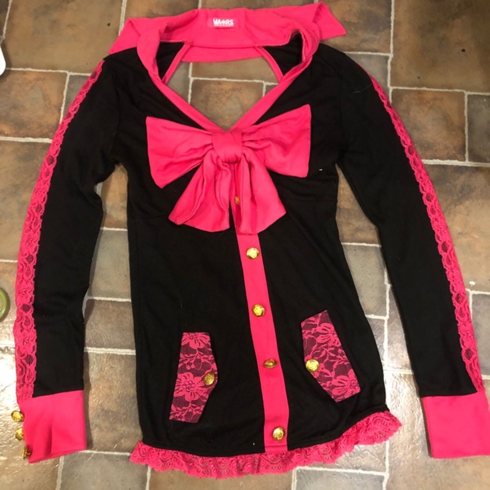 IN SEARCH OF this MA*RS cardigan